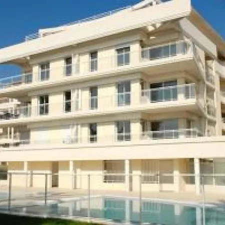 Stunning 2 Bed, 2 Bath On The Sea Front Has Swimming Pool And Is A Secure Modern Building 464 * Cannes