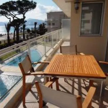 Stunning 2 Bed, 2 Bath On The Sea Front Has Swimming Pool And Is A Secure Modern Building 464