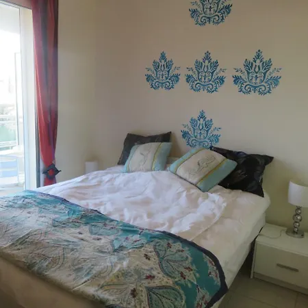 아파트 Stunning 2 Bed, 2 Bath On The Sea Front Has Swimming Pool And Is A Secure Modern Building 464 *